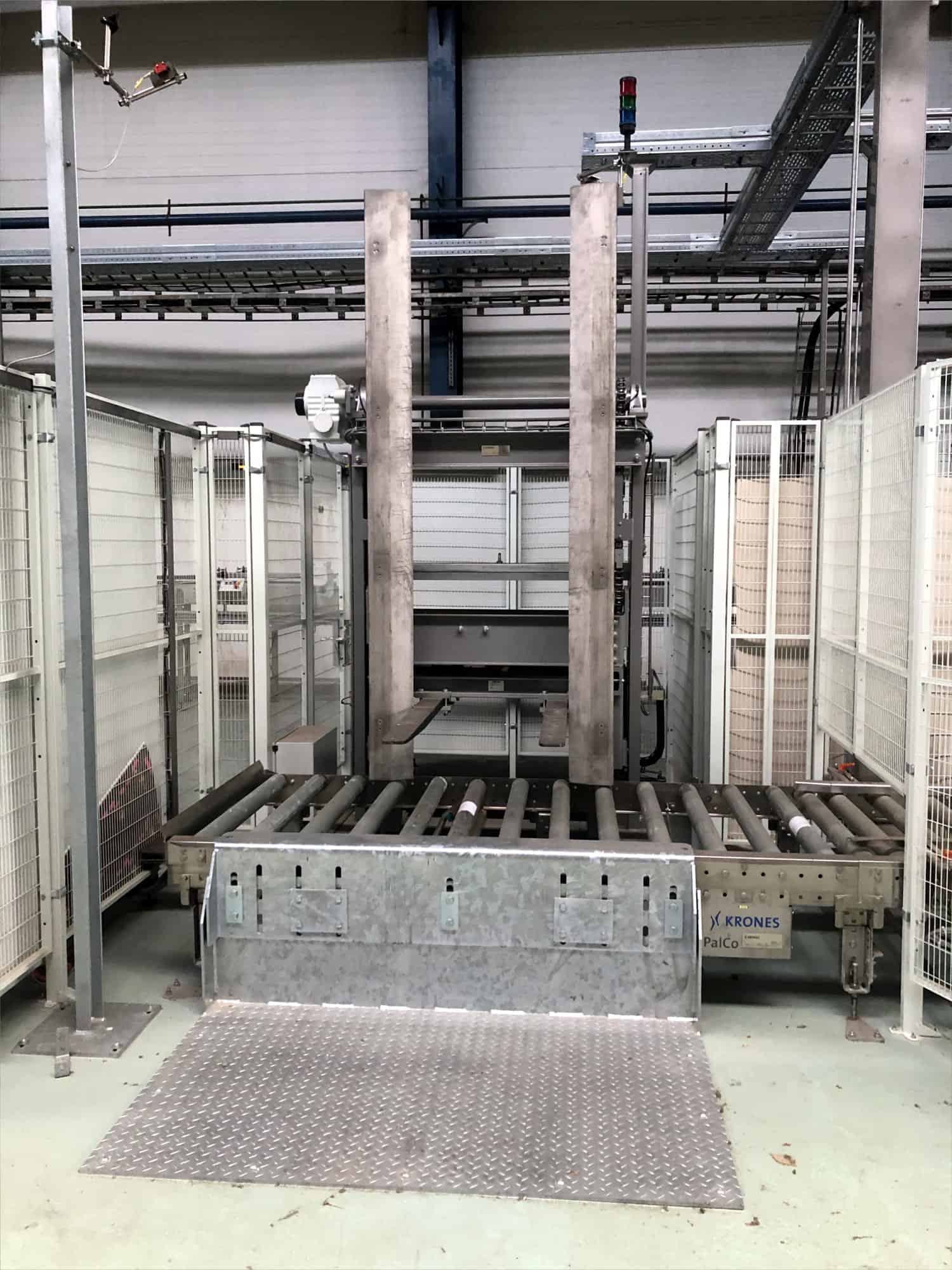 Seitenansicht of Krones Einweg Glaslinie